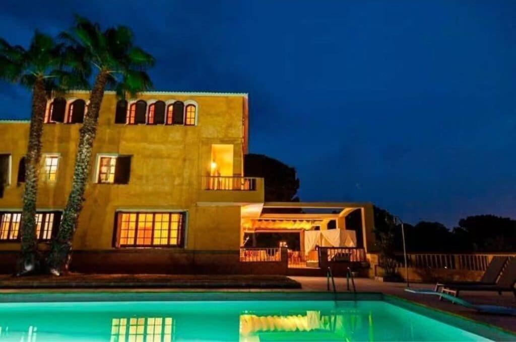 Villa Golf Sitges 比利亚努埃瓦-赫尔特鲁 外观 照片